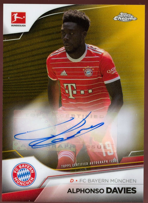2023 Topps Chrome Bundesliga Alphonso Davies Gold Auto /50 - underpaidcollectibles