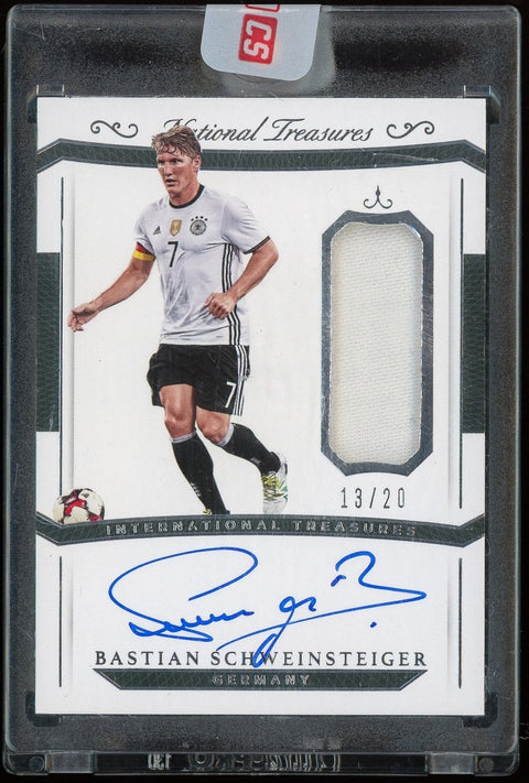 Bastian Schweinsteiger 2018 Panini National Treasures Patch Autograph /20 - underpaidcollectibles