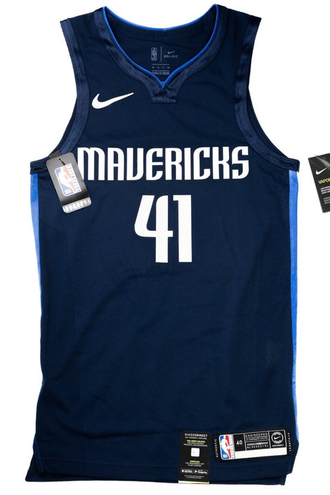 Dirk Nowitzki Autographed Nike NBA Authentic Jersey Dallas Mavericks - underpaidcollectibles