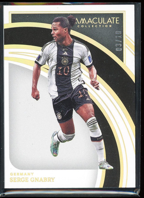 Serge Gnabry 2022 Panini Soccer Immaculate Gold /10 - underpaidcollectibles